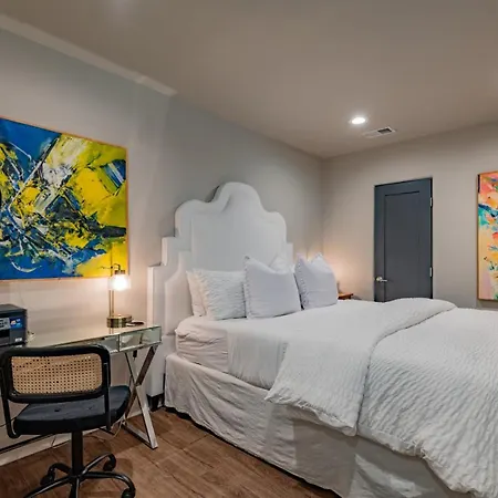 Apartment Luxury In The Heart Of Historic Downtown 1050 Sq Ft
