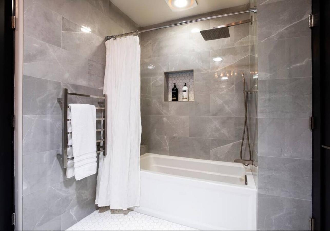 Luxury In The Heart Of Historic Downtown 1050 Sq Ft * Santa Fe