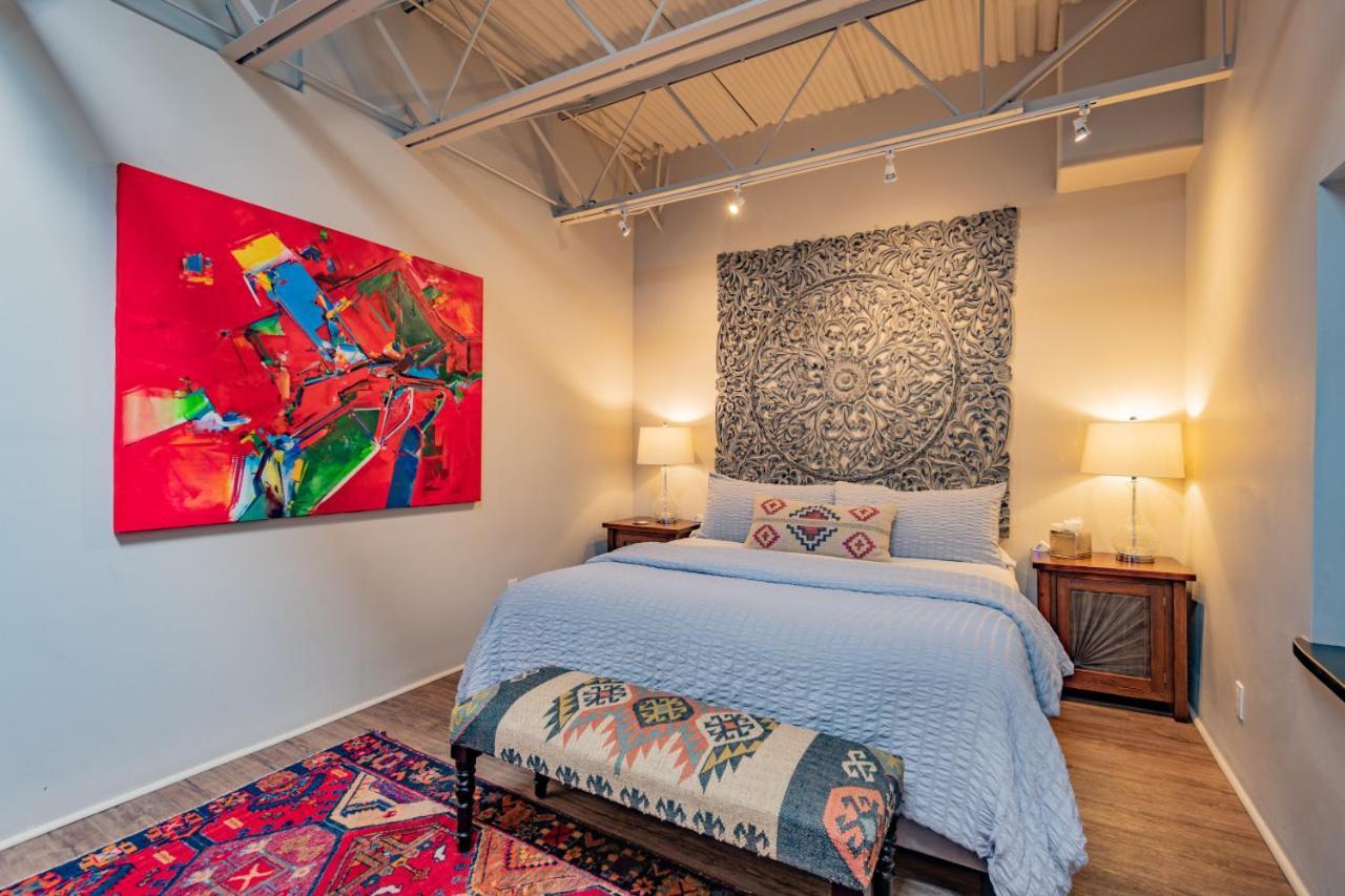 Luxury In The Heart Of Historic Downtown 1050 Sq Ft Santa Fe
